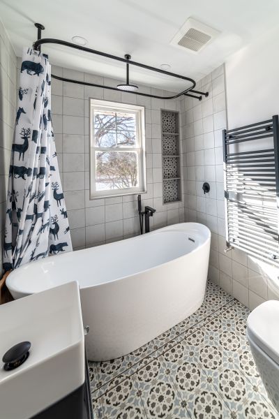 Cost of Bathtub Renovation in Lakeville